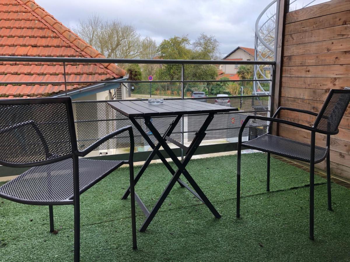 Les Locations Du Bassin Alexandre Apartment La Teste-de-Buch